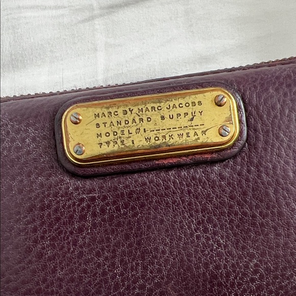 Marc by Marc Jacobs Deep Purple Leather Wallet - Picture 3 of 5